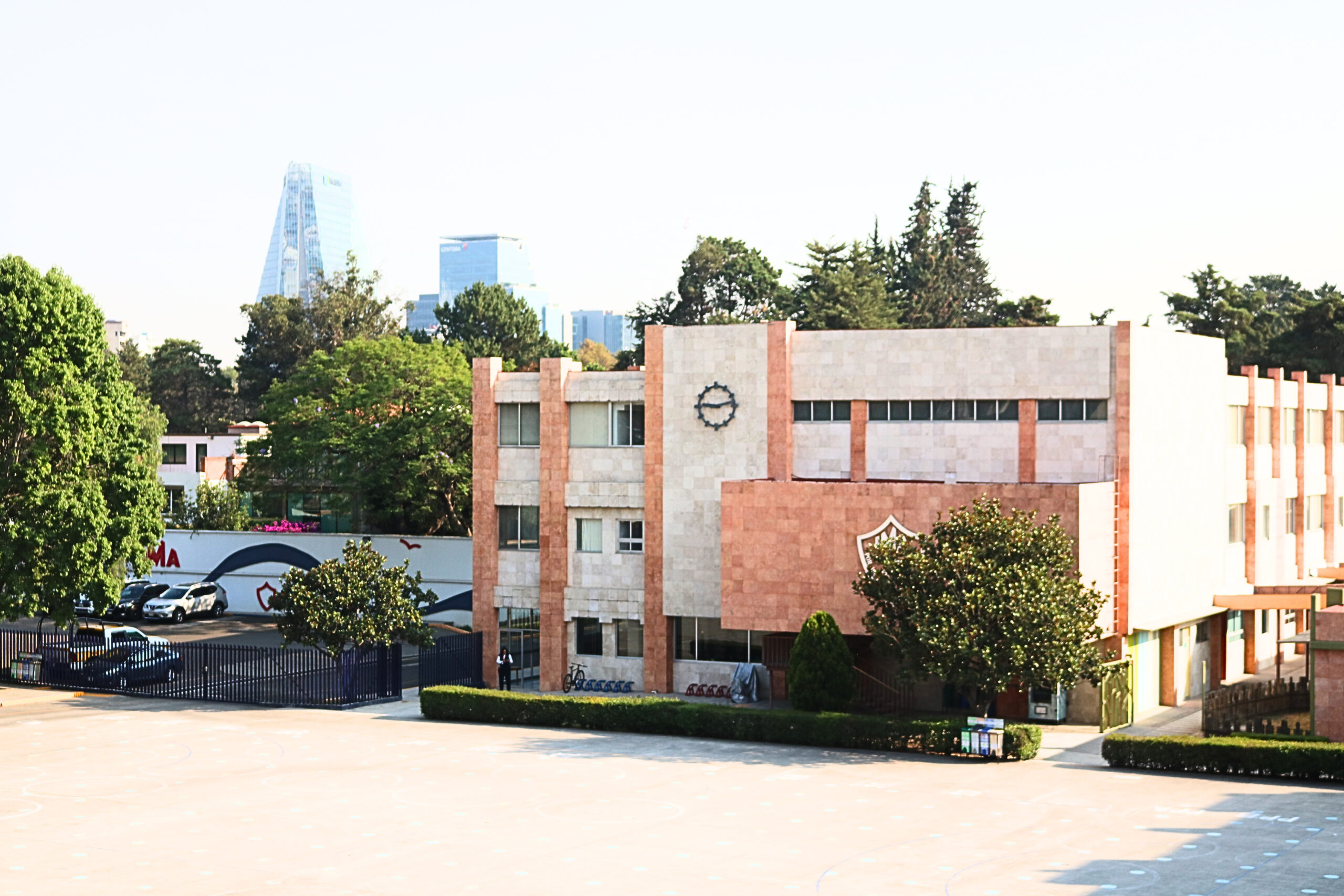 ece10f25-d320-4a2d-9f56-6803e97570bb